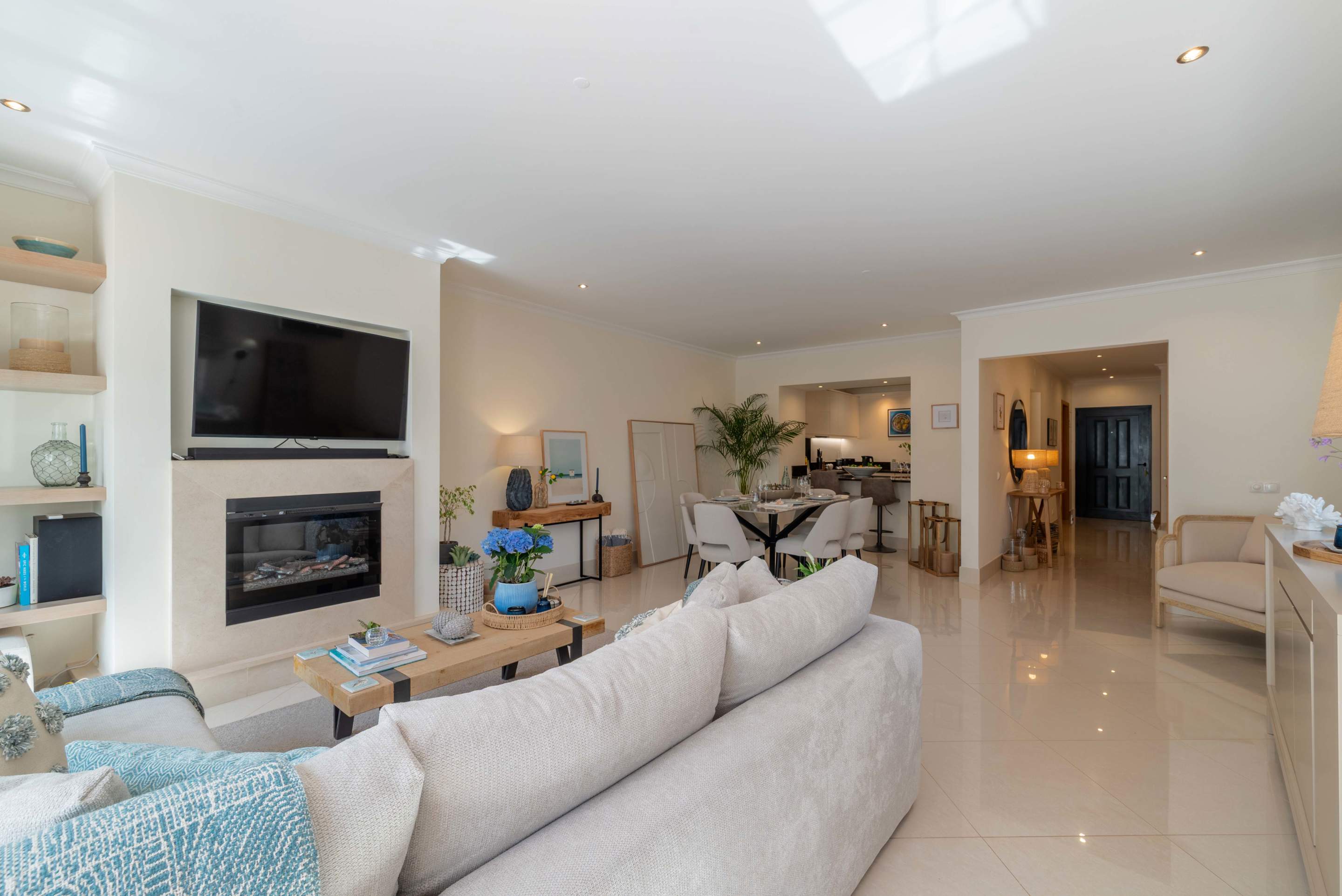 The Lemon Tree at Palmyra, 4 bedroom villa in Vila Sol, Algarve