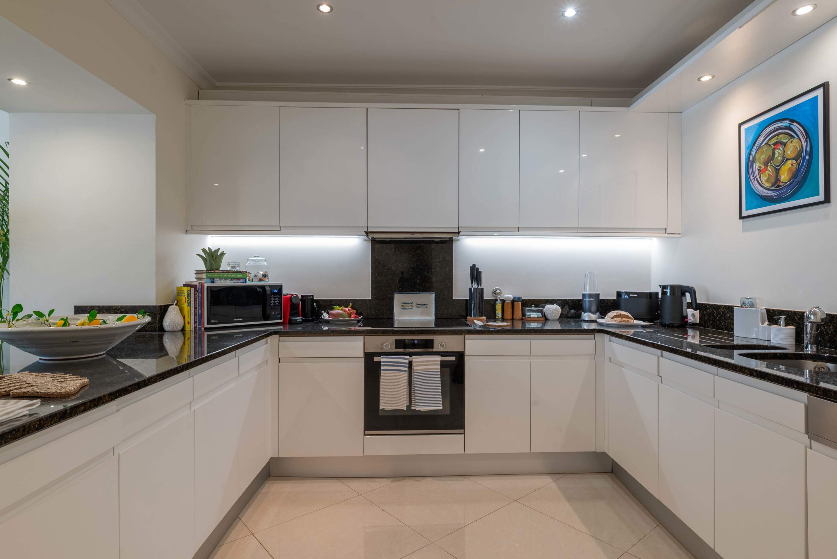 The Lemon Tree at Palmyra, 4 bedroom villa in Vila Sol, Algarve