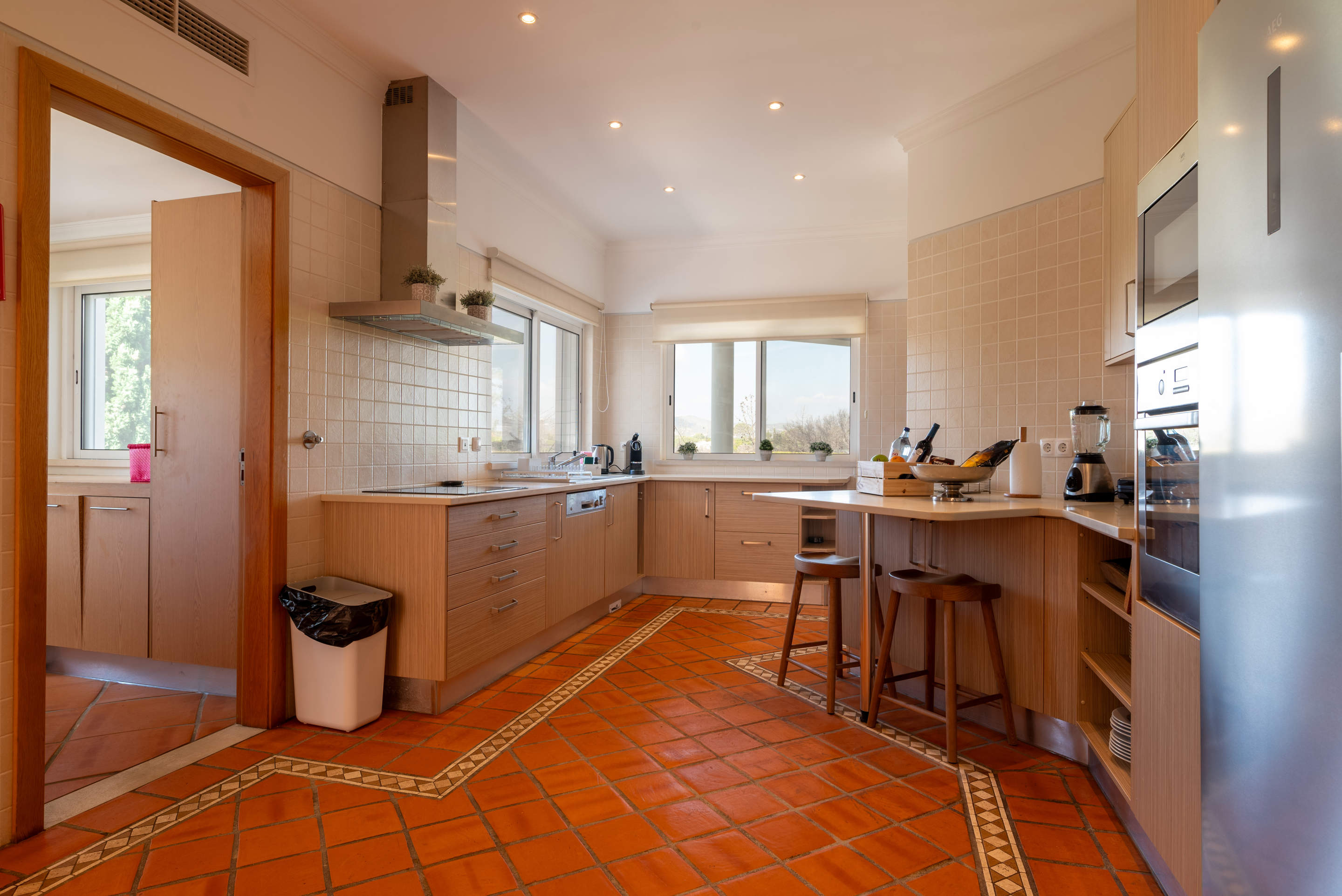 Villa Mayfair 5 Bedroom Rental, 5 bedroom villa in Quinta do Lago, Algarve