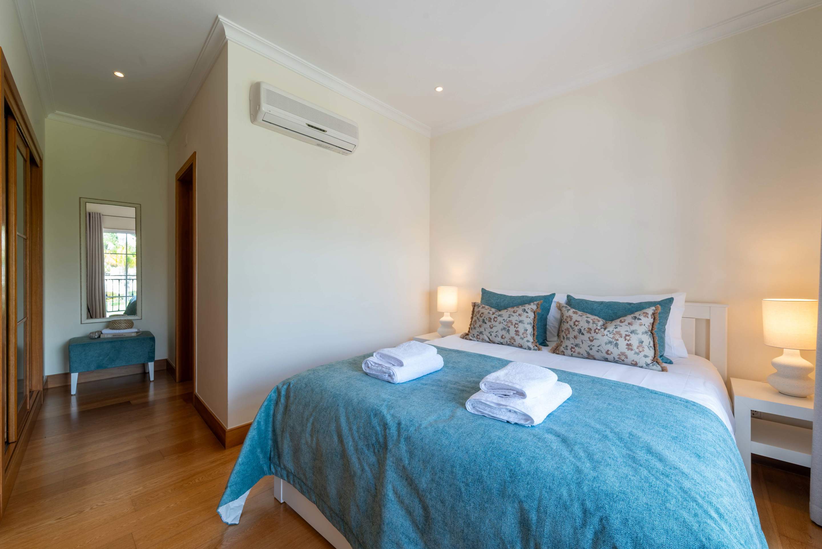 The Lemon Tree at Palmyra, 4 bedroom villa in Vila Sol, Algarve