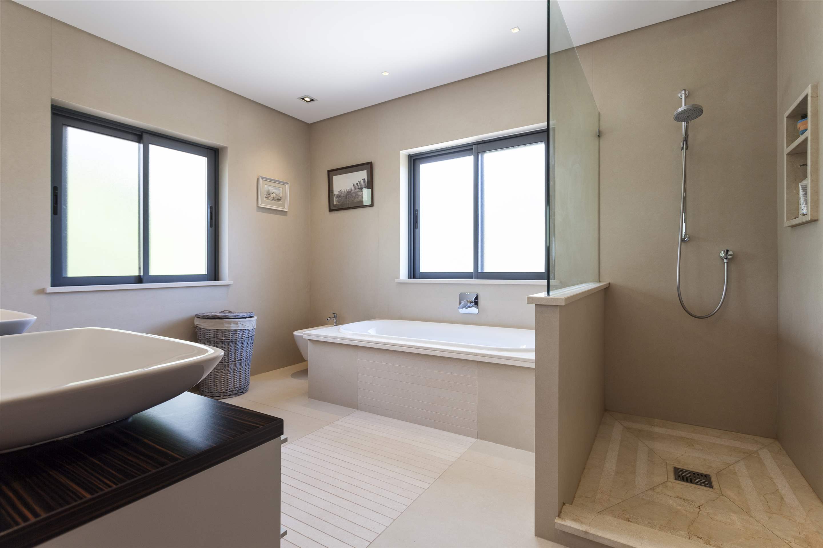 Villa Mar Azul, 5 bedroom villa in Vale do Lobo, Algarve