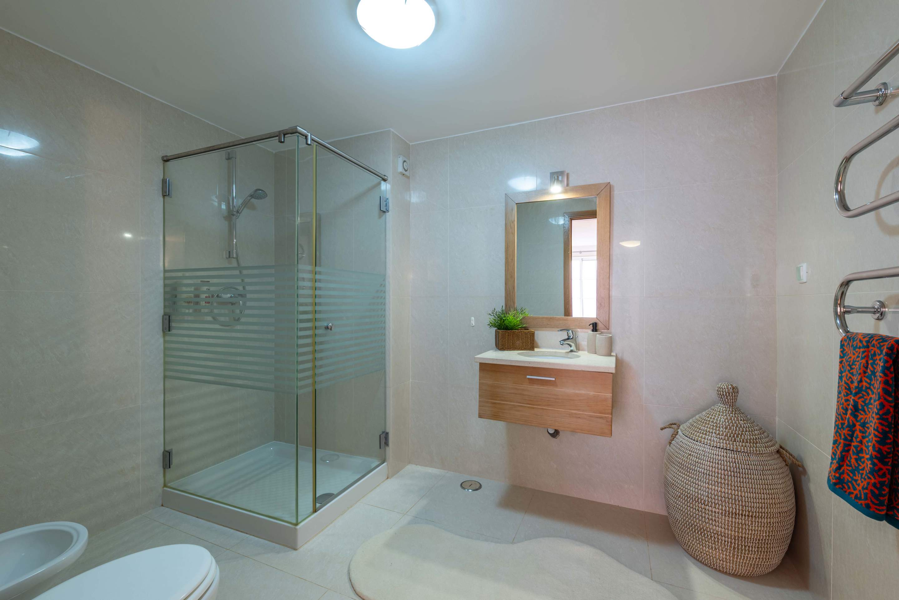 The Lemon Tree at Palmyra, 4 bedroom villa in Vila Sol, Algarve