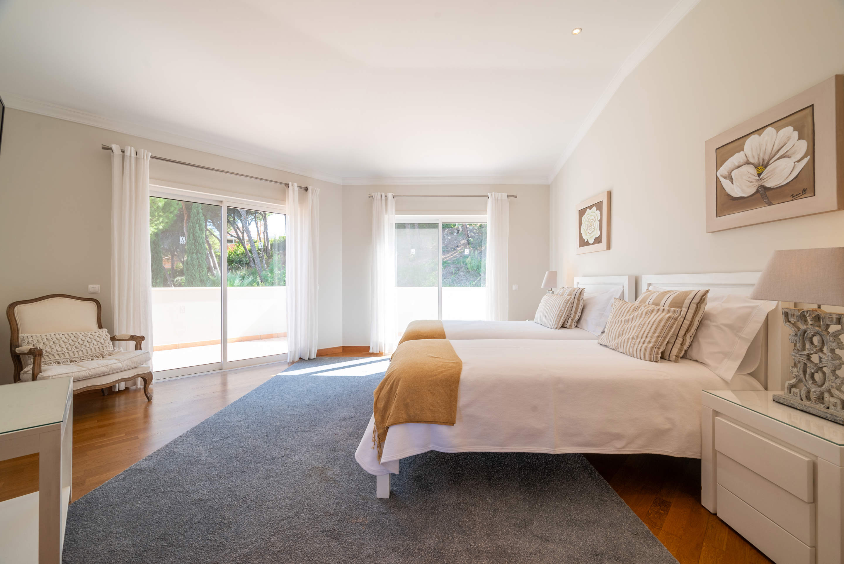 Villa Mayfair 5 Bedroom Rental, 5 bedroom villa in Quinta do Lago, Algarve