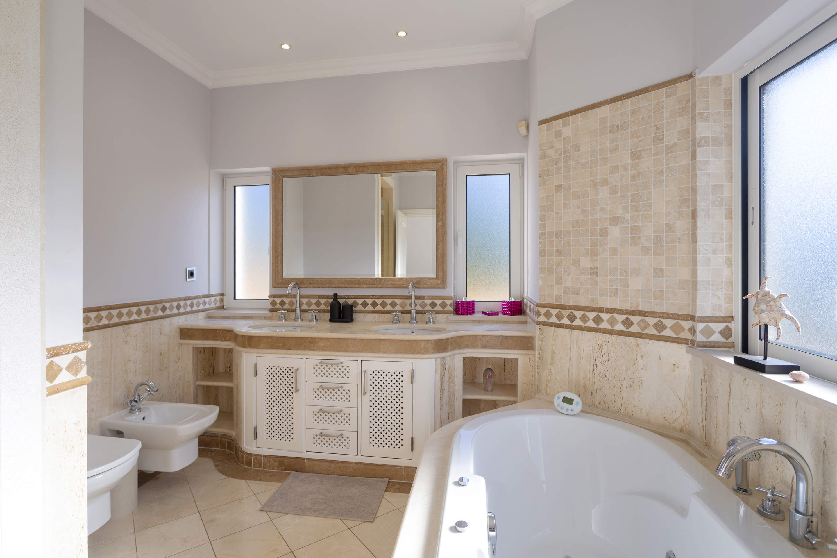 Villa Claremont, 6 bedroom villa in Vale do Lobo, Algarve