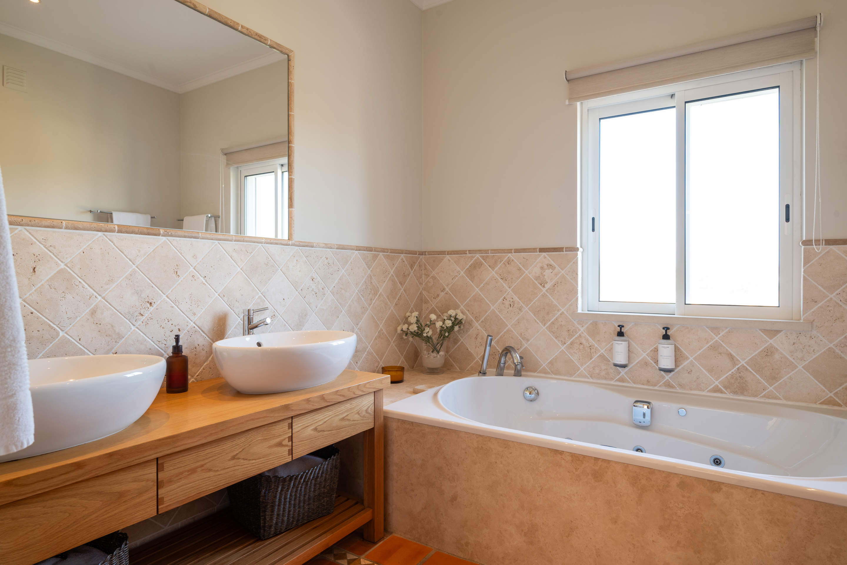 Villa Mayfair 5 Bedroom Rental, 5 bedroom villa in Quinta do Lago, Algarve