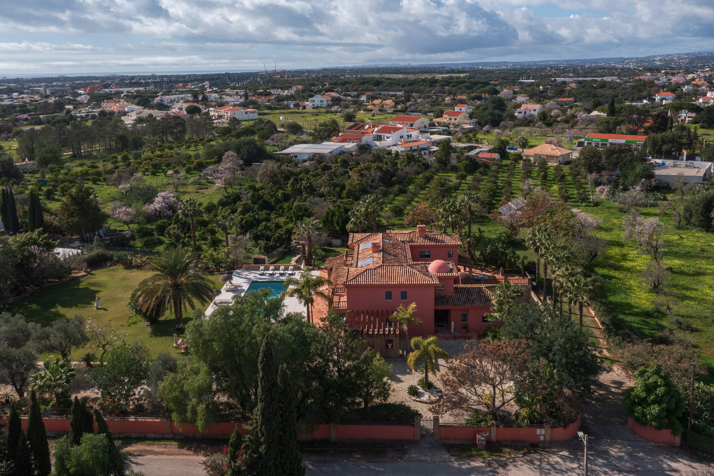 Casa Samui, 5 bedroom villa in Vale do Lobo, Algarve