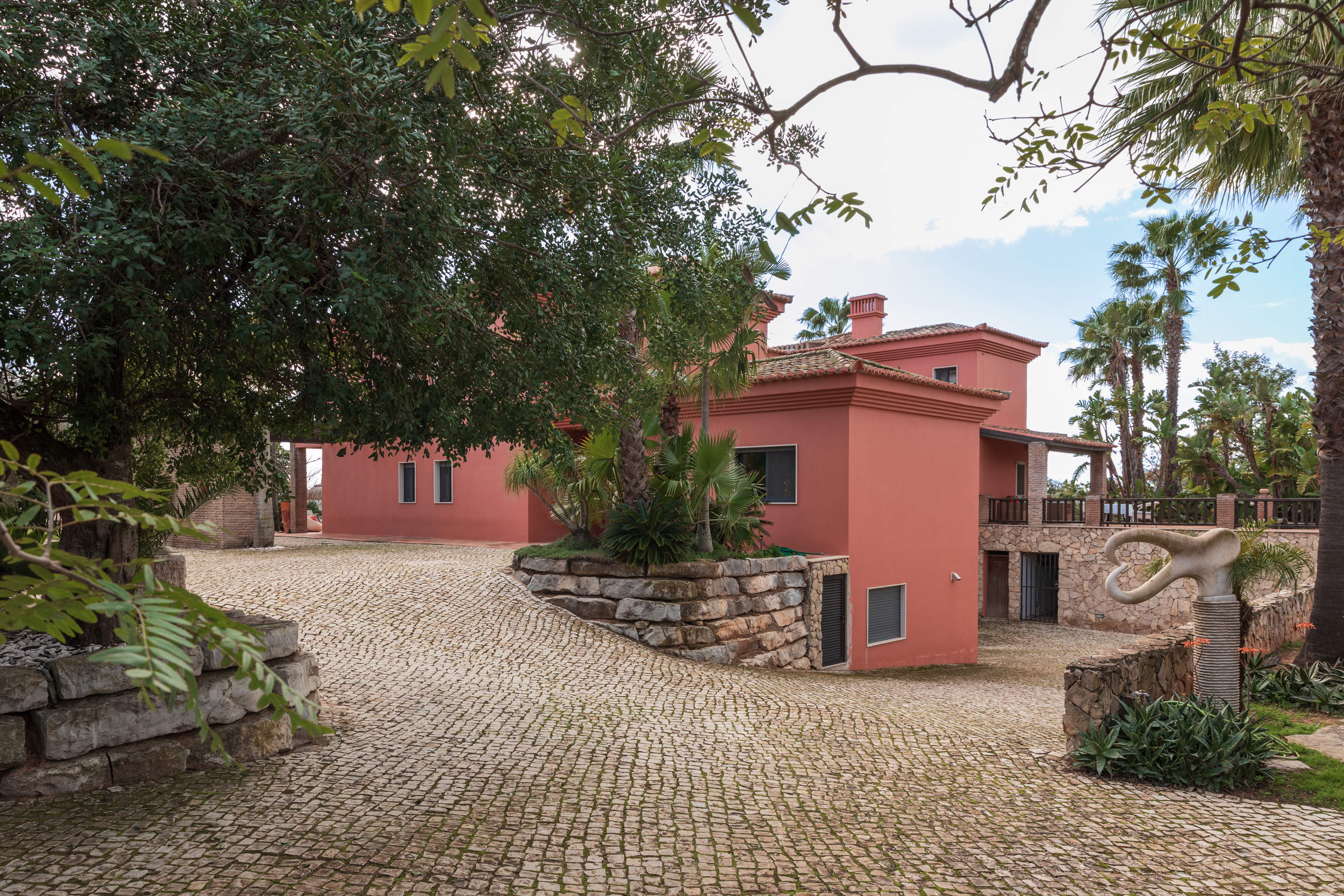 Casa Samui, 5 bedroom villa in Vale do Lobo, Algarve