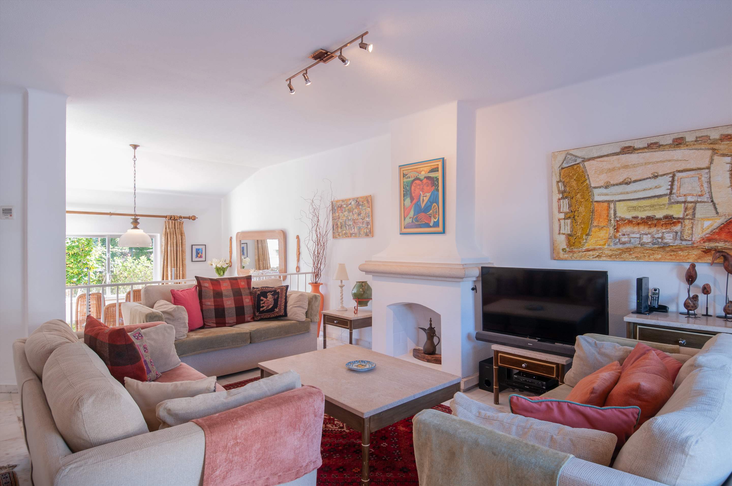 Villa Mia, 3 bedroom villa in Vale do Lobo, Algarve