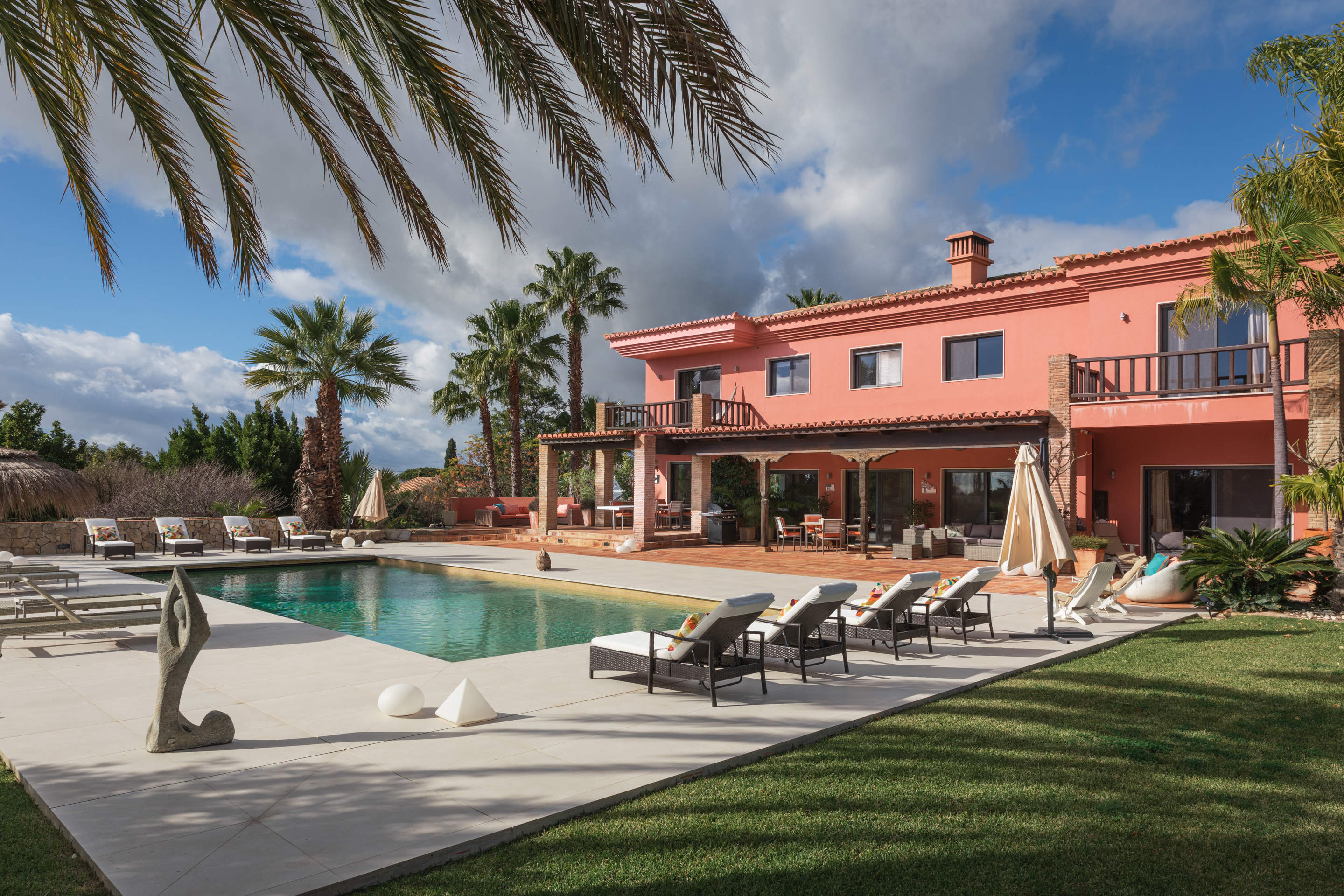 Casa Samui, 5 bedroom villa in Vale do Lobo, Algarve