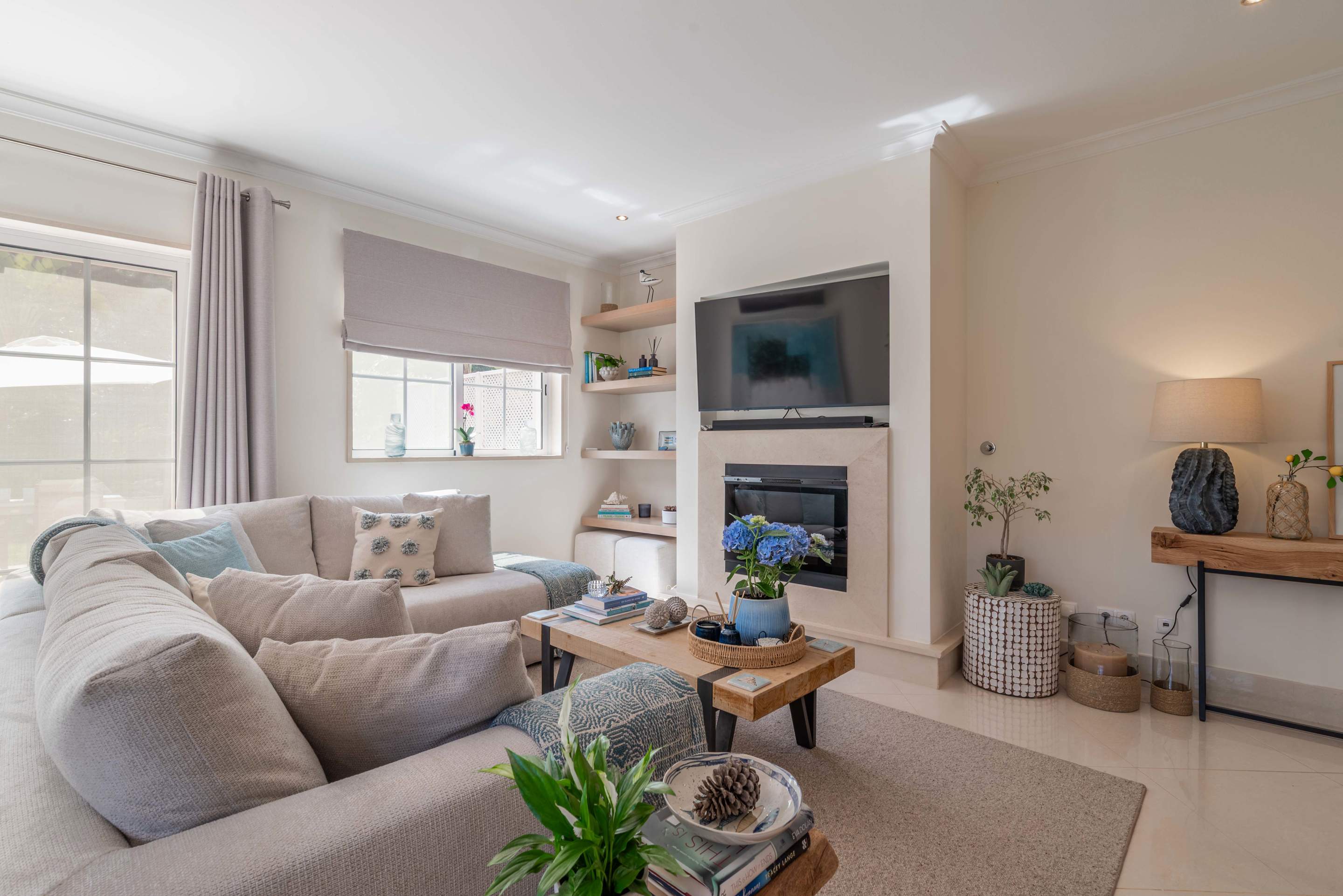 The Lemon Tree at Palmyra, 4 bedroom villa in Vila Sol, Algarve