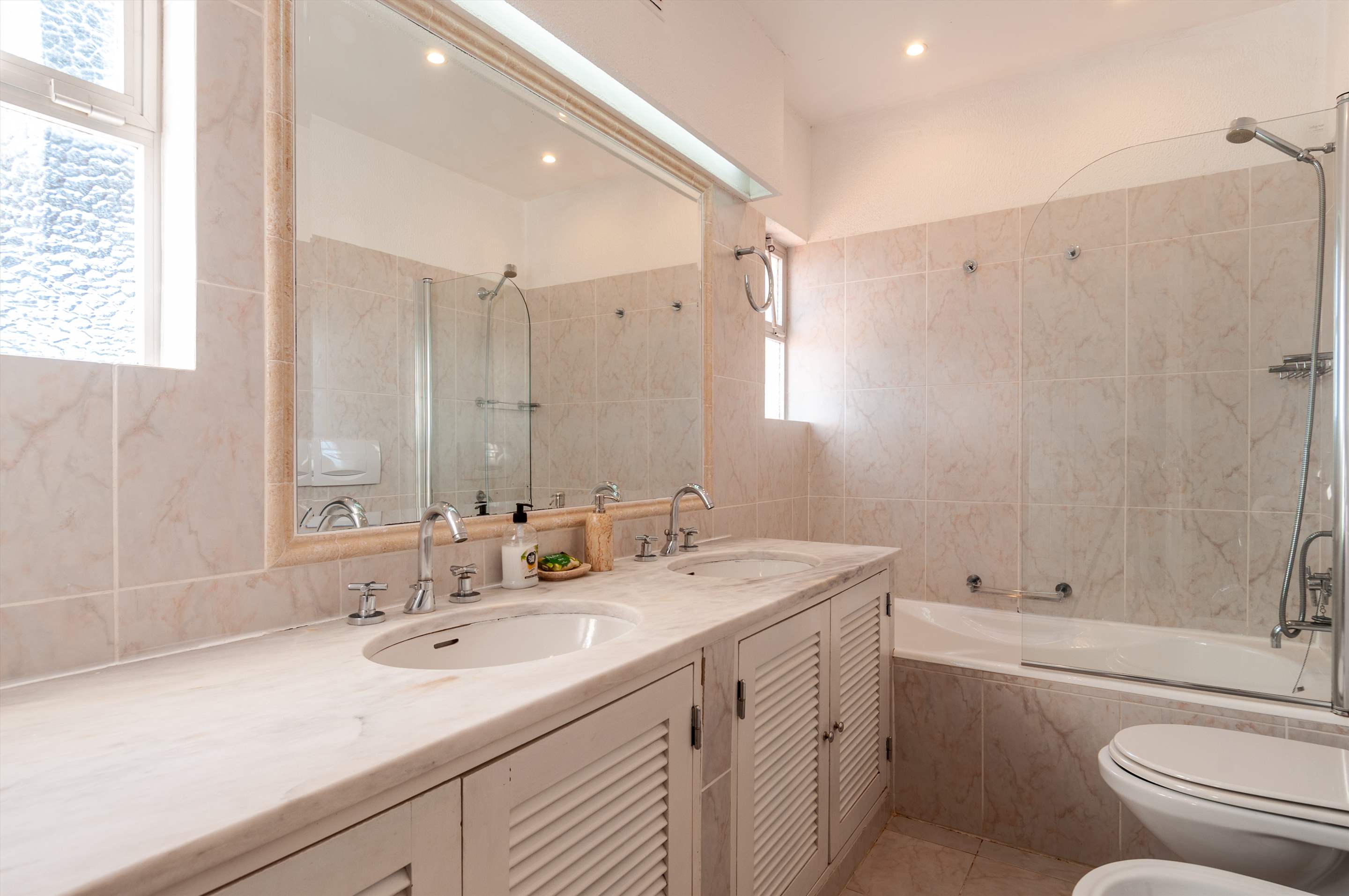 Villa Mia, 3 bedroom villa in Vale do Lobo, Algarve